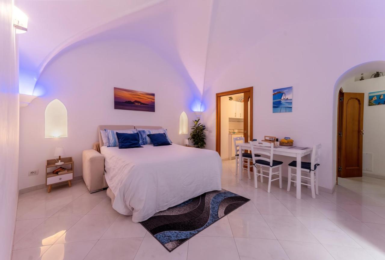 Suite Posterus 5 Капри Экстерьер фото